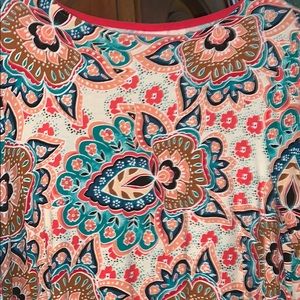 Chico’s stretch tunic top -size M